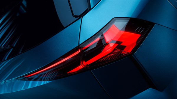 Renault Symbioz - signature lumineuse en demi losange