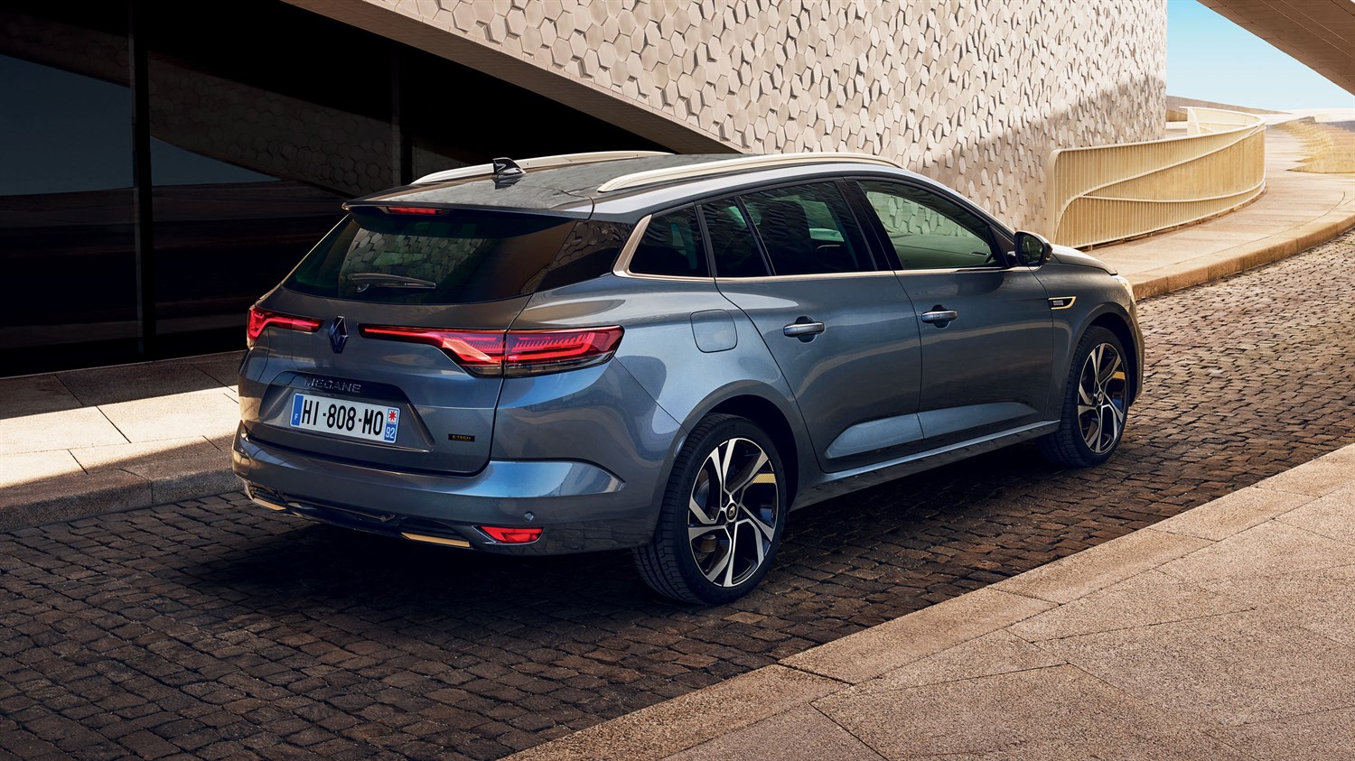 E-Tech plug-in hybrid - avantages - Renault