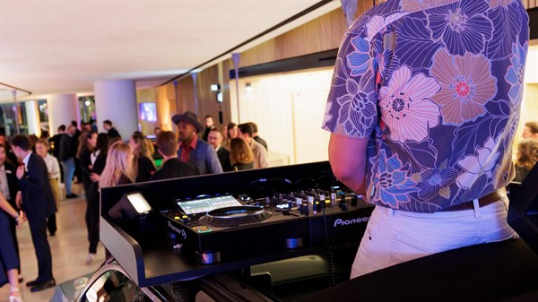 défilé renault® - electro pop culture