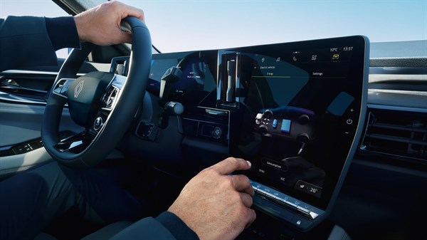 système multimédia - Renault Espace E-Tech full hybrid
