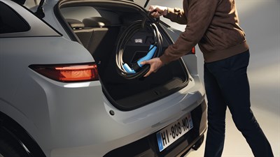 Renault Megane E-Tech électrique - accessoires - rangement pliable câble de recharge