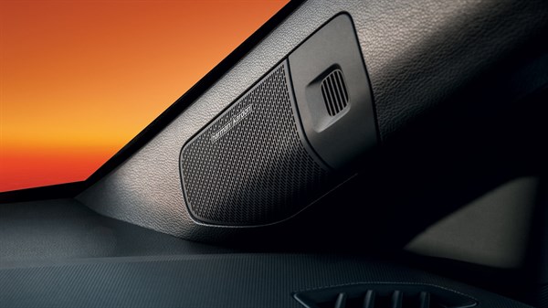 son haute-fidélité Harman Kardon de 410W via 9 haut-parleurs - Renault Megane E-Tech electric
