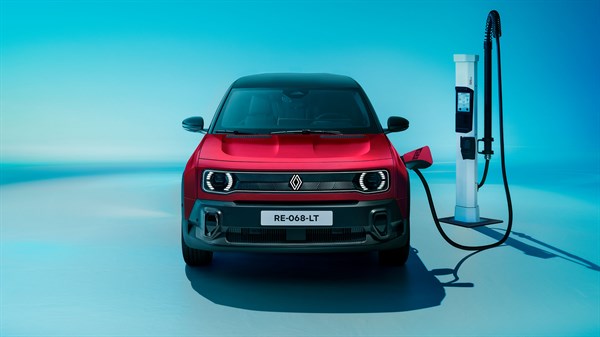 courant continu - Renault 4 E-Tech 100% électrique