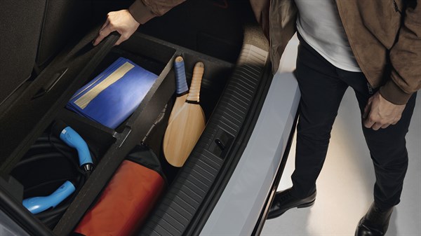 Renault Megane E-Tech électrique - accessoires - double plancher et rangements