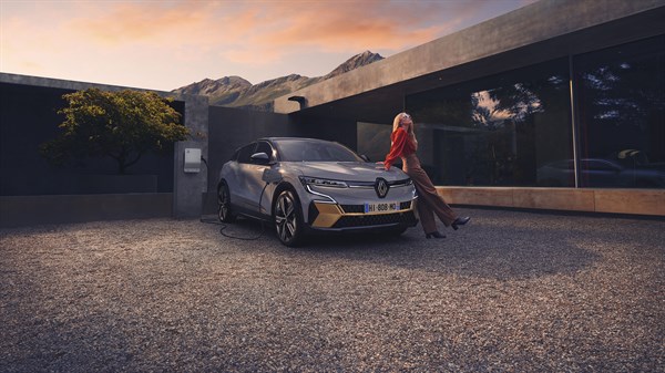  Renault Megane E-Tech 100% électrique - Mobilize Power solutions