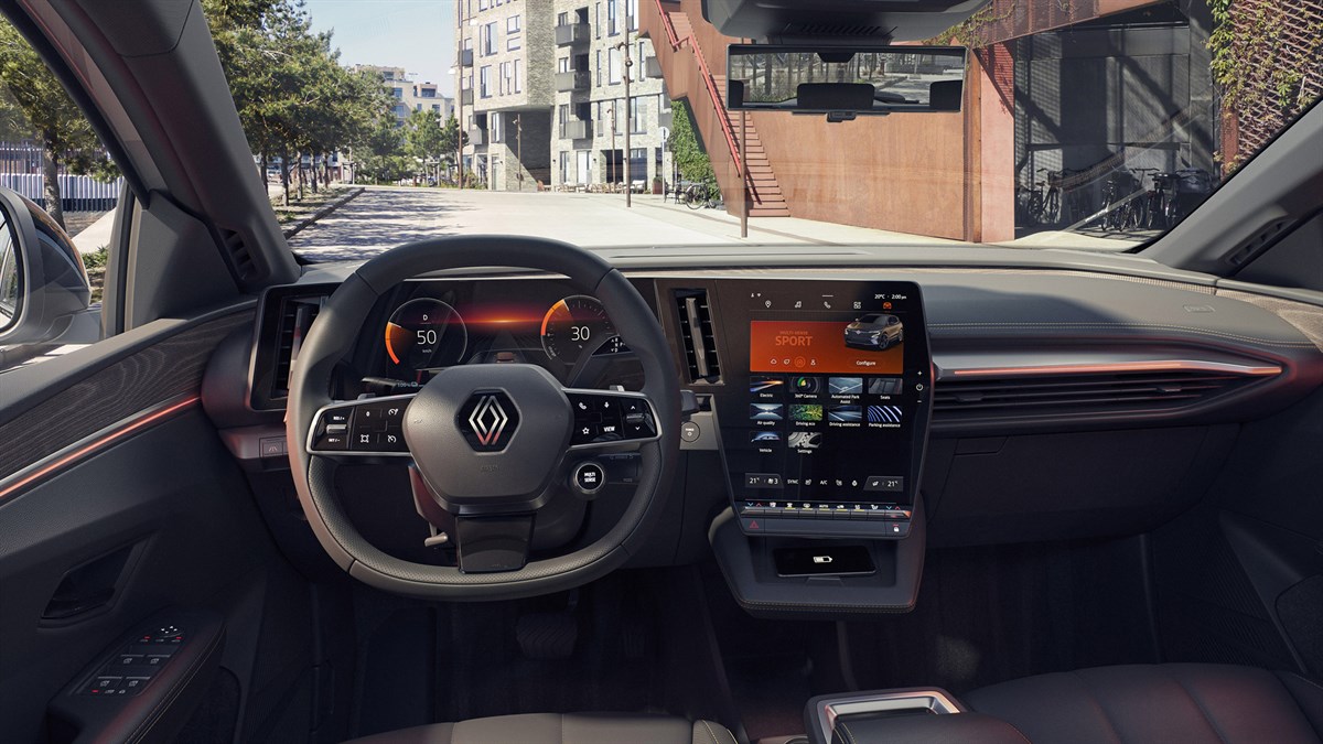 Nouvelle Renault Megane E-Tech 100% électrique - intérieur, planche de bord, système multimédia