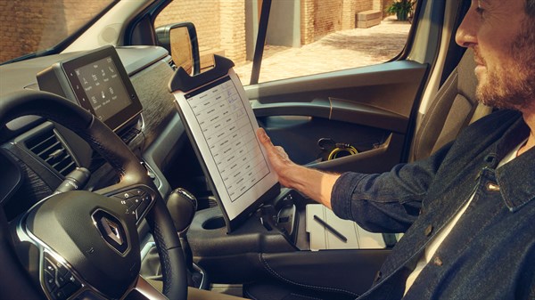 Nouveau Renault Trafic - bureau mobile